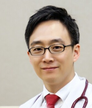 김현욱